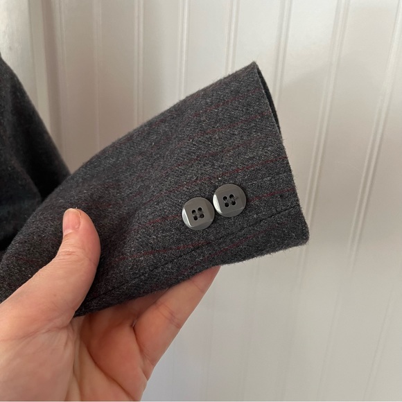 Vintage Dark Gray Wool Pinstripe Blazer Red White Chalk Stripe Tailored Fitted - Picture 6 of 16